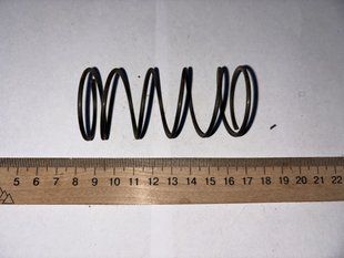 Пружина стиснення 35.5х73х2 мм. СРСР. 30-35 фото