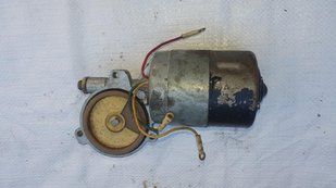 Электродвигатель стеклоочистителя с редуктором ГАЗ-21 МЭ221-В. СССР. 1997220116 фото